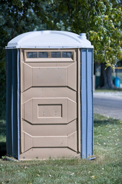 Best Portable bathroom rental  in Windsor, VA